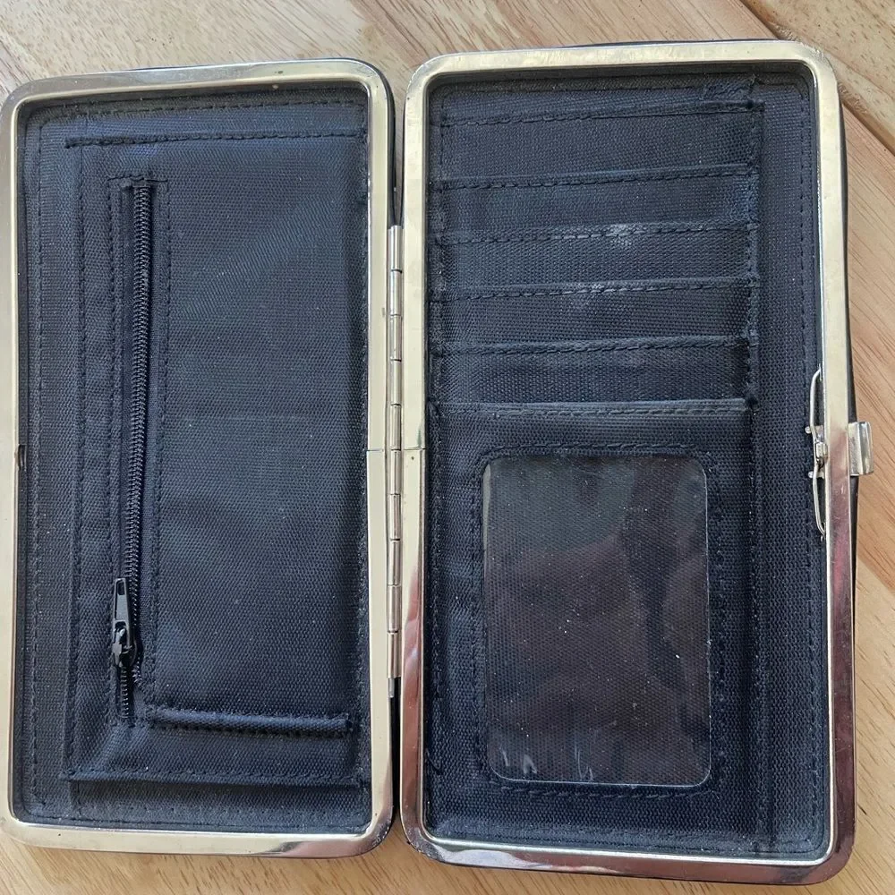 Cute Skull and Cross Bones Wallet